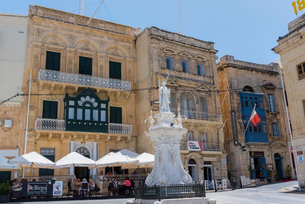 Vittoriosa' Seafront 2 Bed Highly Furnished Apartment Buitenkant foto