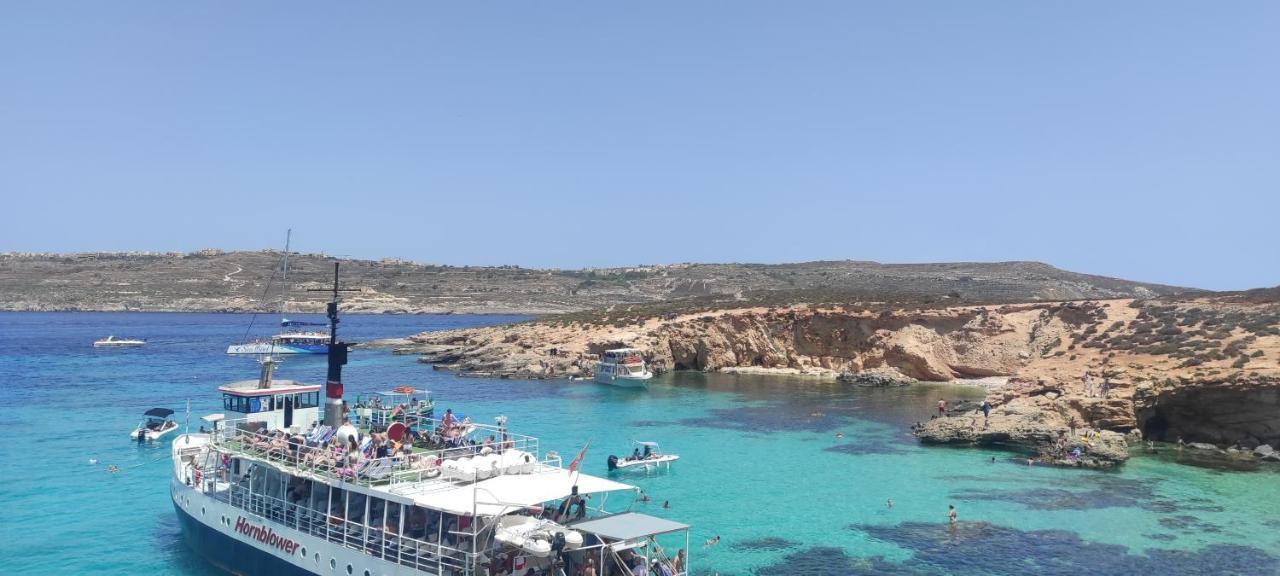 Vittoriosa' Seafront 2 Bed Highly Furnished Apartment Buitenkant foto
